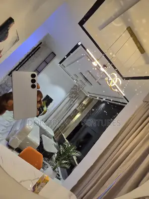 Transparent Unbreakable Mirror Board