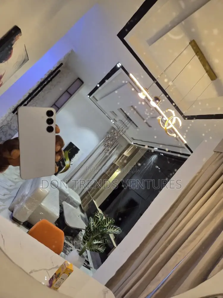 Transparent Unbreakable Mirror Board