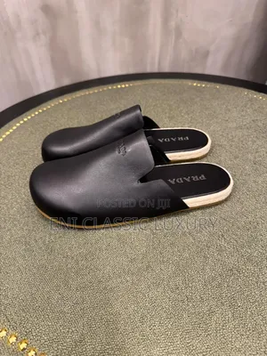 Pure Quality Luxury Men's Half Shoes Collection Prada Well Banded