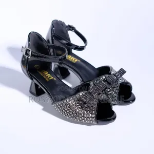 Girls Cover Shoes