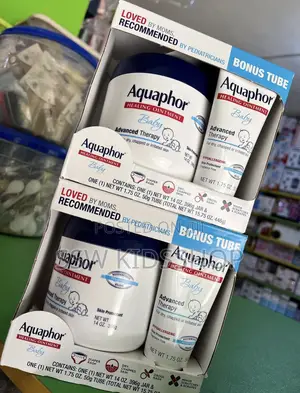 Aquaphor Healing Ointment (For Dry, Chapped or Irritated Skin)