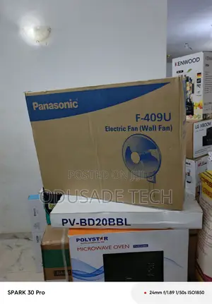 Classic Panasonic Wall Fan Model F-409u