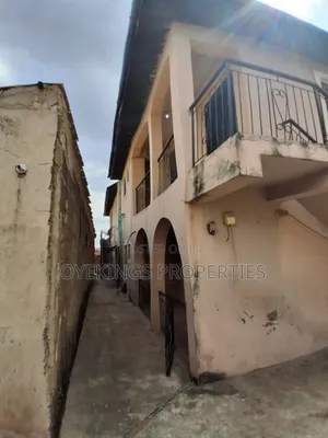 2bdrm Block of Flats in Akinyemi, Akala Express for sale
