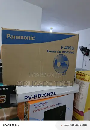 Neat Panasonic F-409u Wall Fan Option