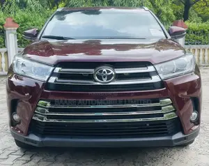 Toyota Highlander 2015 Red