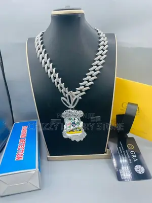 VVS Moissanite Diamond Quality Luxury Chain