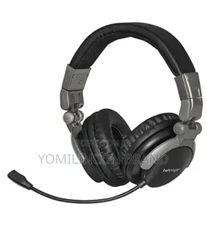 Behringer Bb 560m Professional Headphones With Built-in Mic