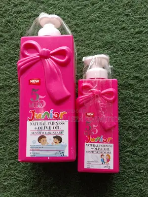 Medix 5.5 Junior Natural Fairness + Olive Oil Sensitive Skincare