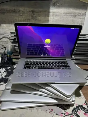 Laptop Apple MacBook Pro 2015 16GB Intel Core i7 SSD 512GB