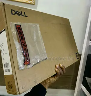 New Laptop Dell Pro Max 16 32GB Intel Core Ultra 7 SSD 512GB
