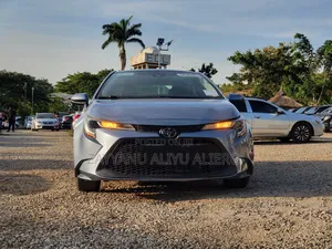 Toyota Corolla LE 2021 Gray
