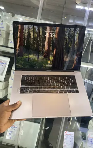 Laptop Apple MacBook Pro 2019 32GB Intel Core I9 SSD 1T