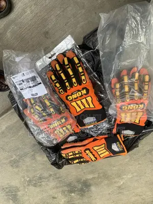 Kong Impacts Hand Gloves