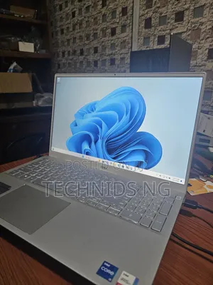 Laptop Dell Inspiron 15 5000 16GB Intel Core i5 SSD 512GB