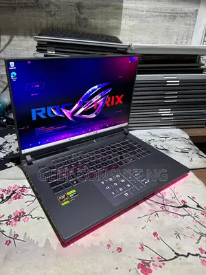 Laptop Asus ROG Strix G16 G614 32GB AMD Ryzen 9 SSD 1T