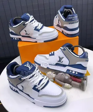 Louis Vuitton Sneakers