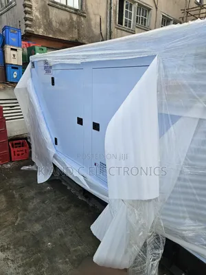 Perkins 200kva Diesel Soundproof Generator Available