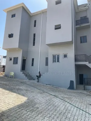 4bdrm Townhouse/Terrace in Mabuchi, Mabushi for sale