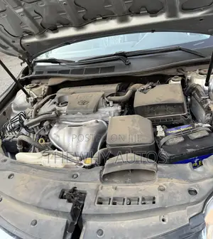 Toyota Camry LE 4dr Sedan (2.5L 4cyl 6A) 2015 Silver