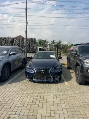 Lexus IS 2015 Blue