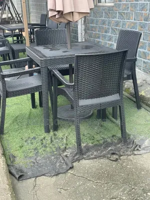 Outdoor Plastic Dining Furniture