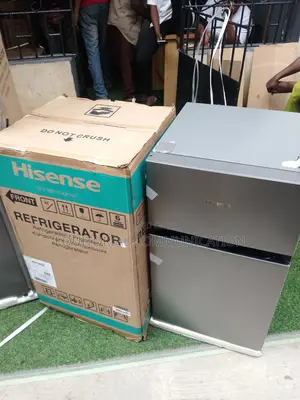 Hisense Compact Dual Door Fridge 87l Capacity