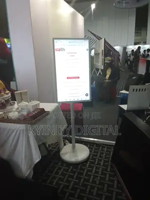 24 Inches Rotating Screen
