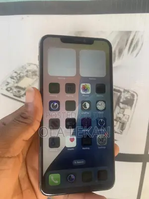 Apple iPhone 11 Pro Max 64 GB Gold