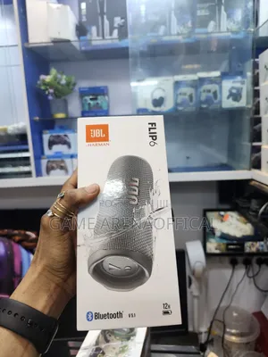 Clean JBL Flip 7 Speaker | Portable, Waterproof Powerful