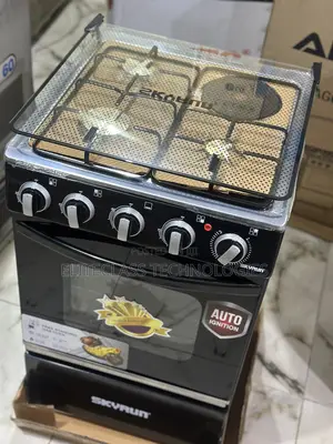 Skyrun Three-Burner Gas Cooker With Extra Plate (Gcs-3g1e/X)
