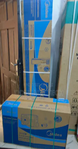Midea Tower-Style 2hp Inverter Air Conditioner With Setup Accessories