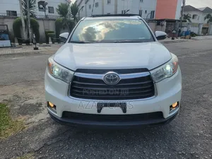 Toyota Highlander Limited Platinum 4dr SUV (3.5L 6cyl 6A) 2015 White