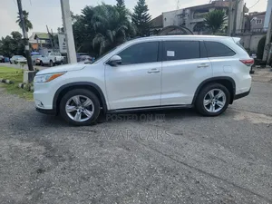 Toyota Highlander Limited Platinum 4dr SUV (3.5L 6cyl 6A) 2015 White