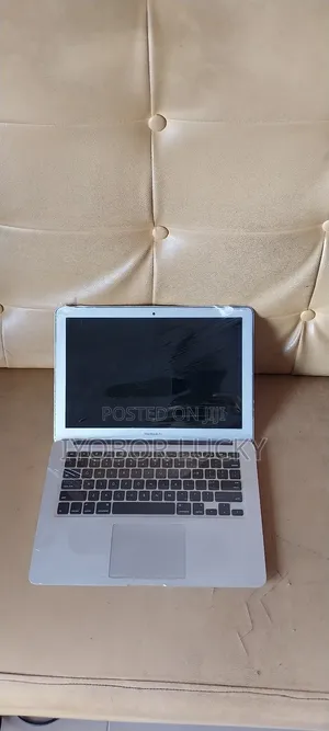 Laptop Apple MacBook 2015 4GB Intel Core I5 SSD 128GB