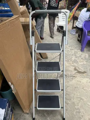 Foldable Big Size Heavy Weight Ladder