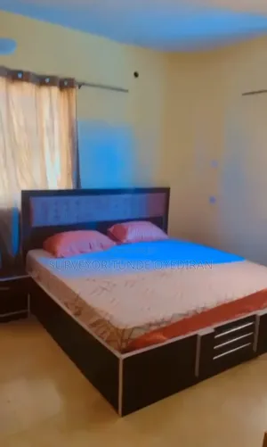 Functioning 9 Rooms Hotel on 2plots at Sango Ogun State Nigeria