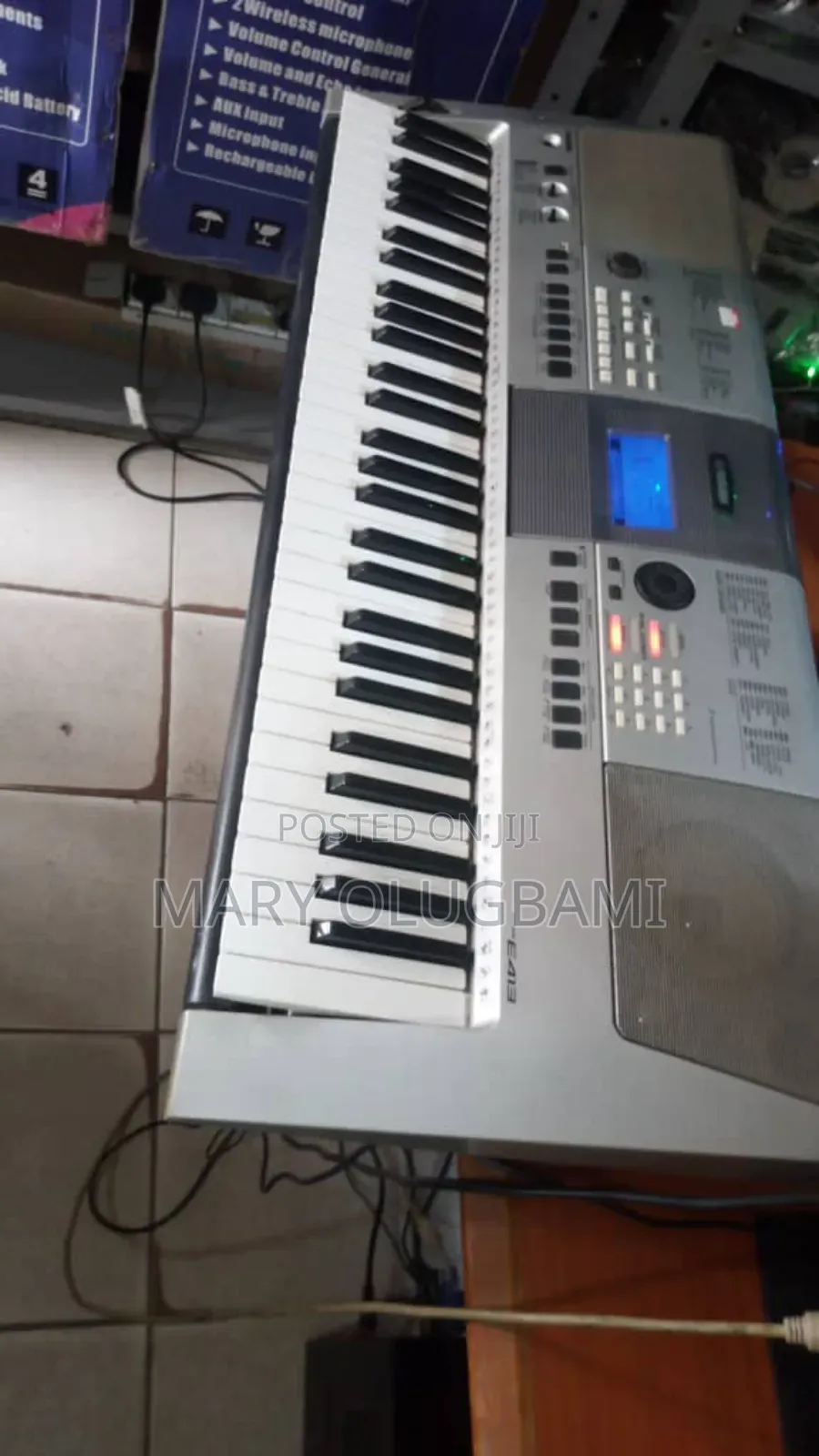 Yamaha PSR E413