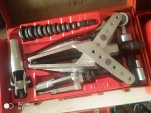Facom Medium Power Engineering Puller Kit