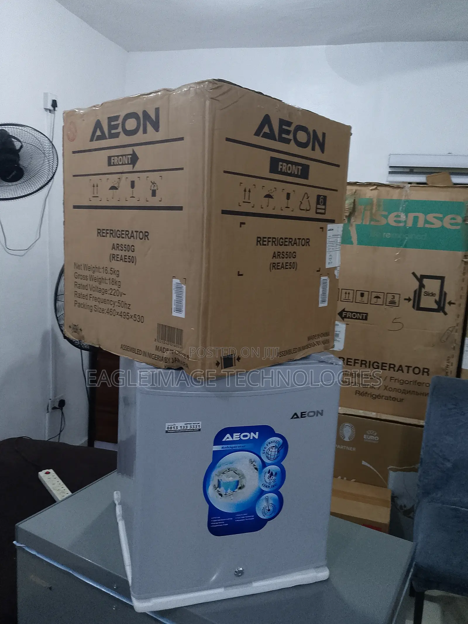 Aeon Bedside Fridge – Keeps Drinks Ice Cold All Night