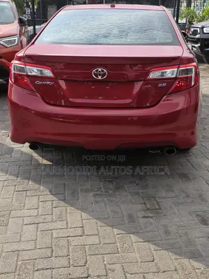 Toyota Camry SE 4dr Sedan (2.5L 4cyl 6A) 2013 Burgundy