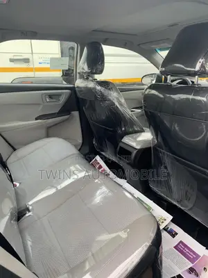 Toyota Camry SE 4dr Sedan (2.5L 4cyl 6A) 2016 Gray