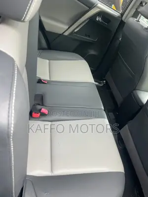 Toyota RAV4 Limited 4dr SUV (2.5L 4cyl 6A) 2014 Gray