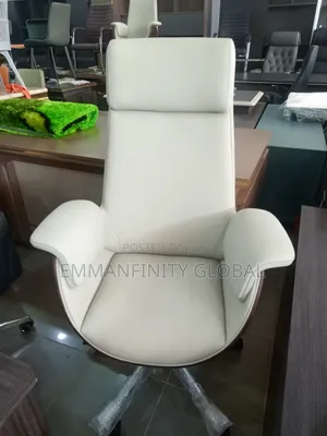 Super Executive Leather Swivel Chair