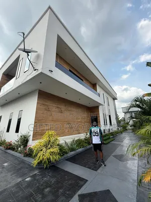 Furnished 5bdrm Duplex in Majesty Estate Off, Port-Harcourt for sale