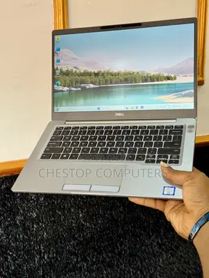 Laptop Dell Latitude 7300 16GB Intel Core i7 SSD 512GB