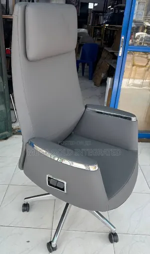 Pure Leather Swivel Office Chair With Recliner