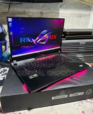Laptop Asus ROG Strix SCAR 15 16GB AMD Ryzen 7 SSD 1T