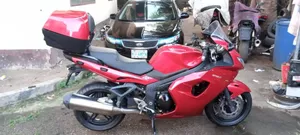 Triumph 2018 Red