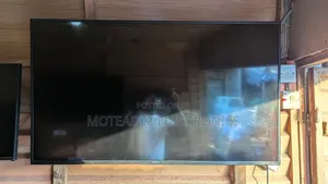 Uk Used Sony 50" Uhd Smart Led Tv With Remote Control