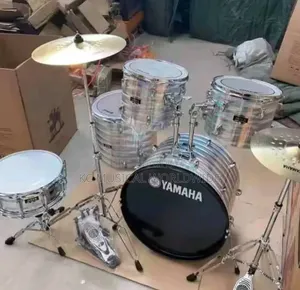 Yamaha Drum Set